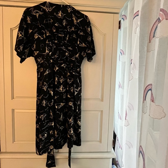 Anthropologie Moulinette Soeurs Many Folds 100% Silk Dress 2 Origami Black Ivory - Picture 9 of 12